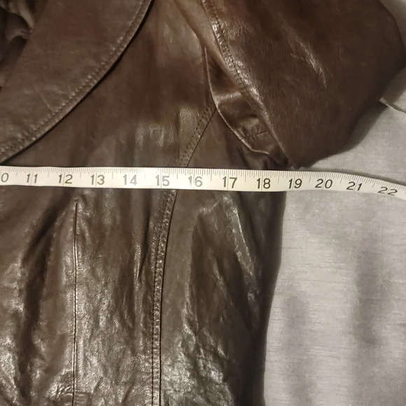 Italian leather jacket - Picture 3 of 10